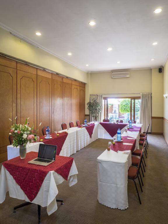 The Elegant Menlo Park Lodge